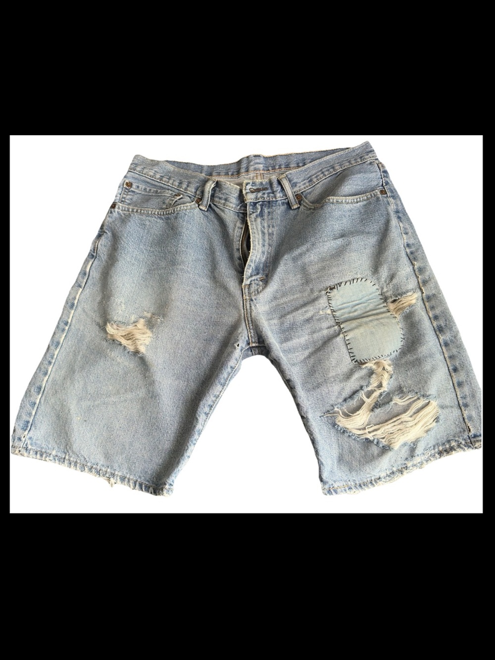 Vintage Levi’s Distressed Light Wash Denim Shorts Ripped Patched 34 Waist